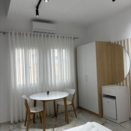 Guest House Adi Hoxha Берат Экстерьер фото