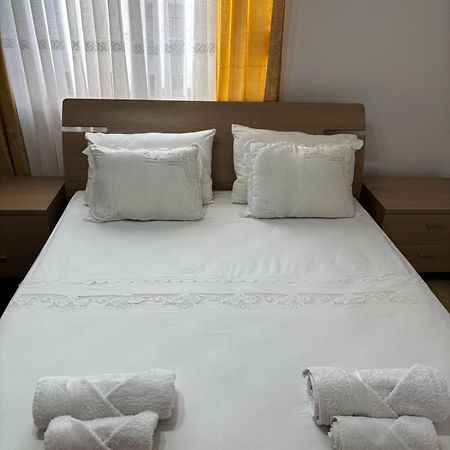Guest House Adi Hoxha Берат Экстерьер фото